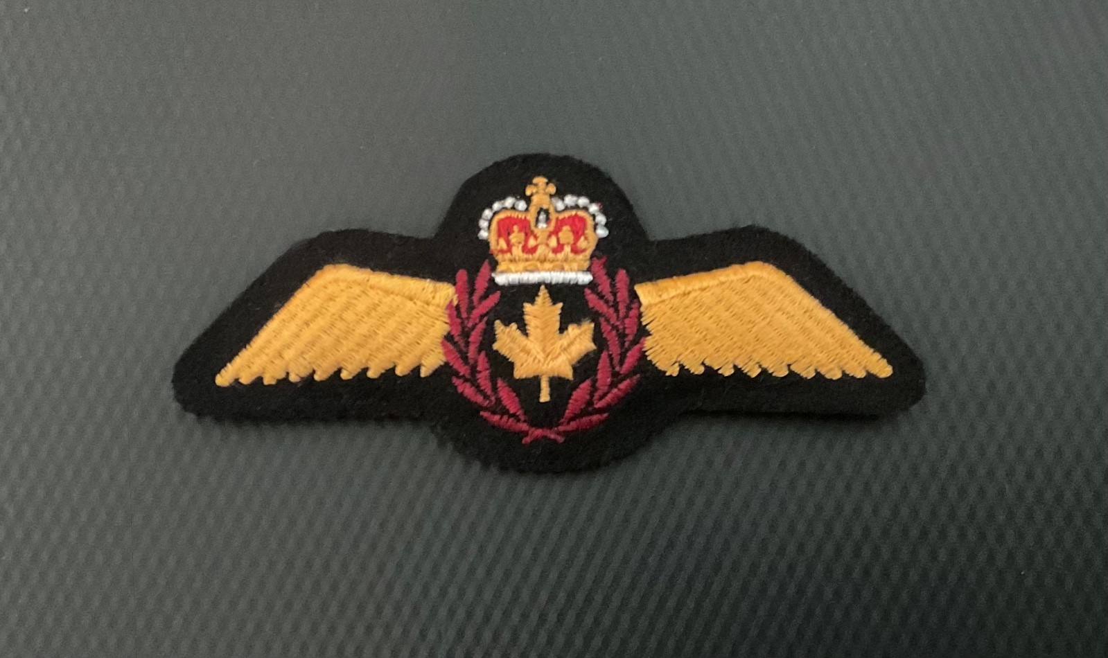 Royal Canadian Air Force Pilots Wings - Uniform Chest Emblem - Padded Cloth RARE
