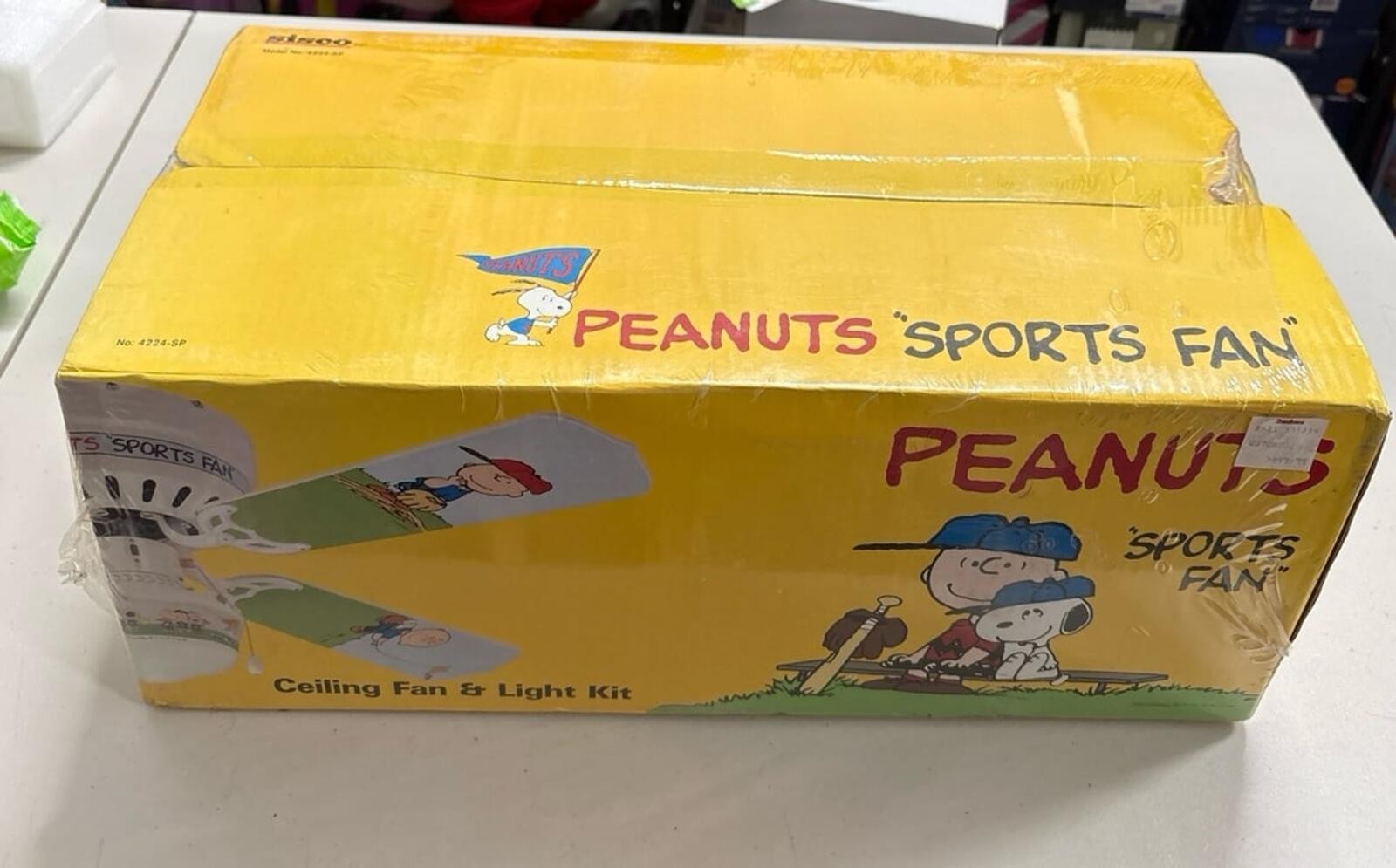 Peanuts Sports Fan Ceiling Fan & Light Kit 42\