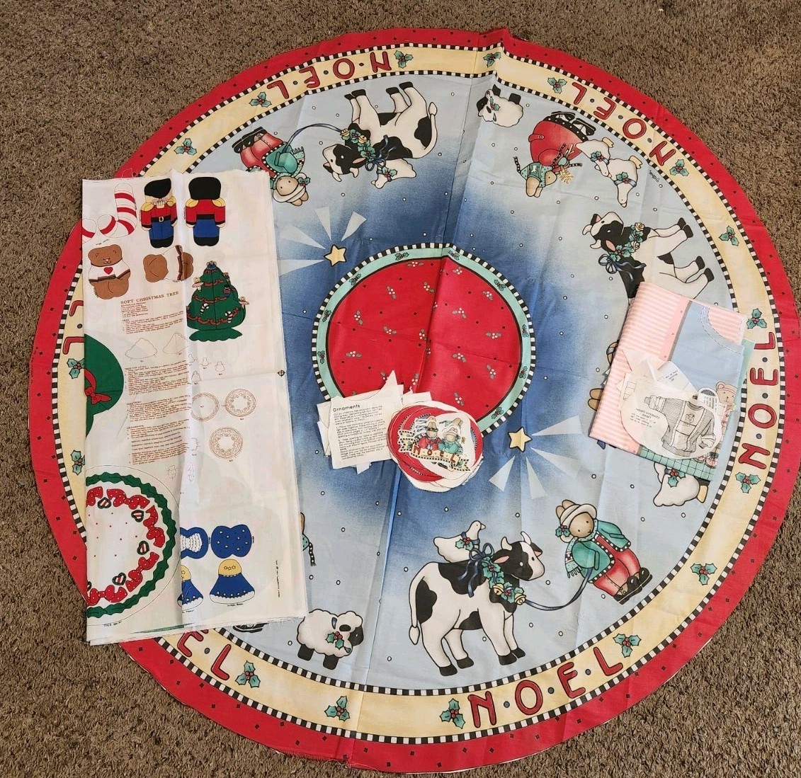 DAISY KINGDOM CUT AND SEW TREE SKIRT ORNAMENTS SOFT CHRISTMAS TREE SHIRT LOT