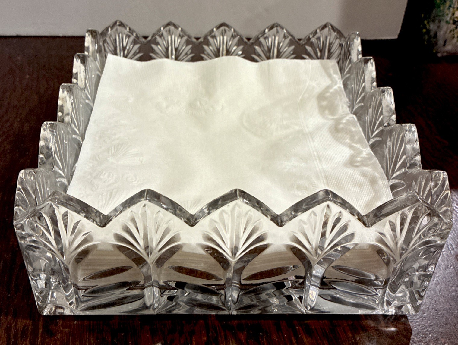 Fifth Avenue Crystal Portico Crystal Clear Floral Napkin Holder