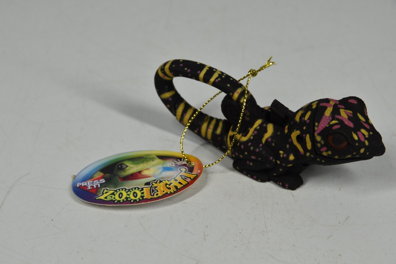 Vintage Zoo Light IQ Chameleon Black Speckled Lizard Light Up Toy