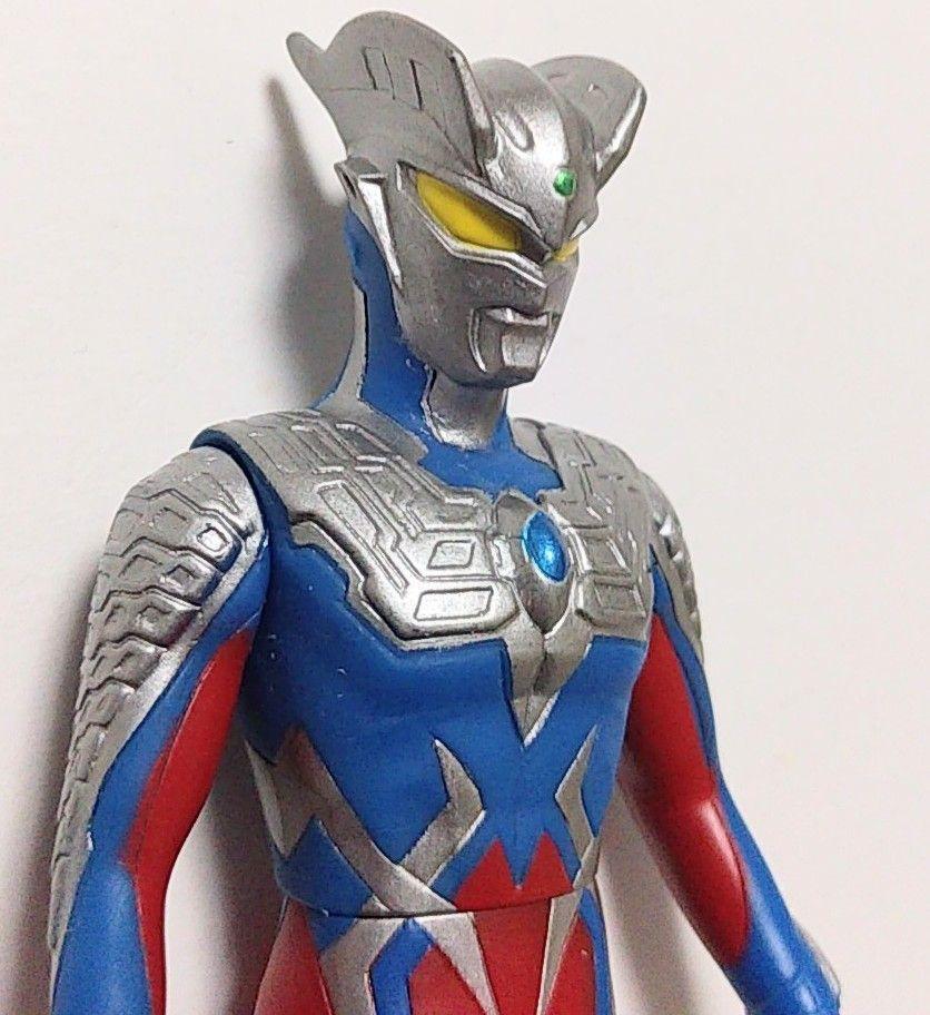 Beautiful Ultraman Zero Soft Vinyl Ultra Monster
