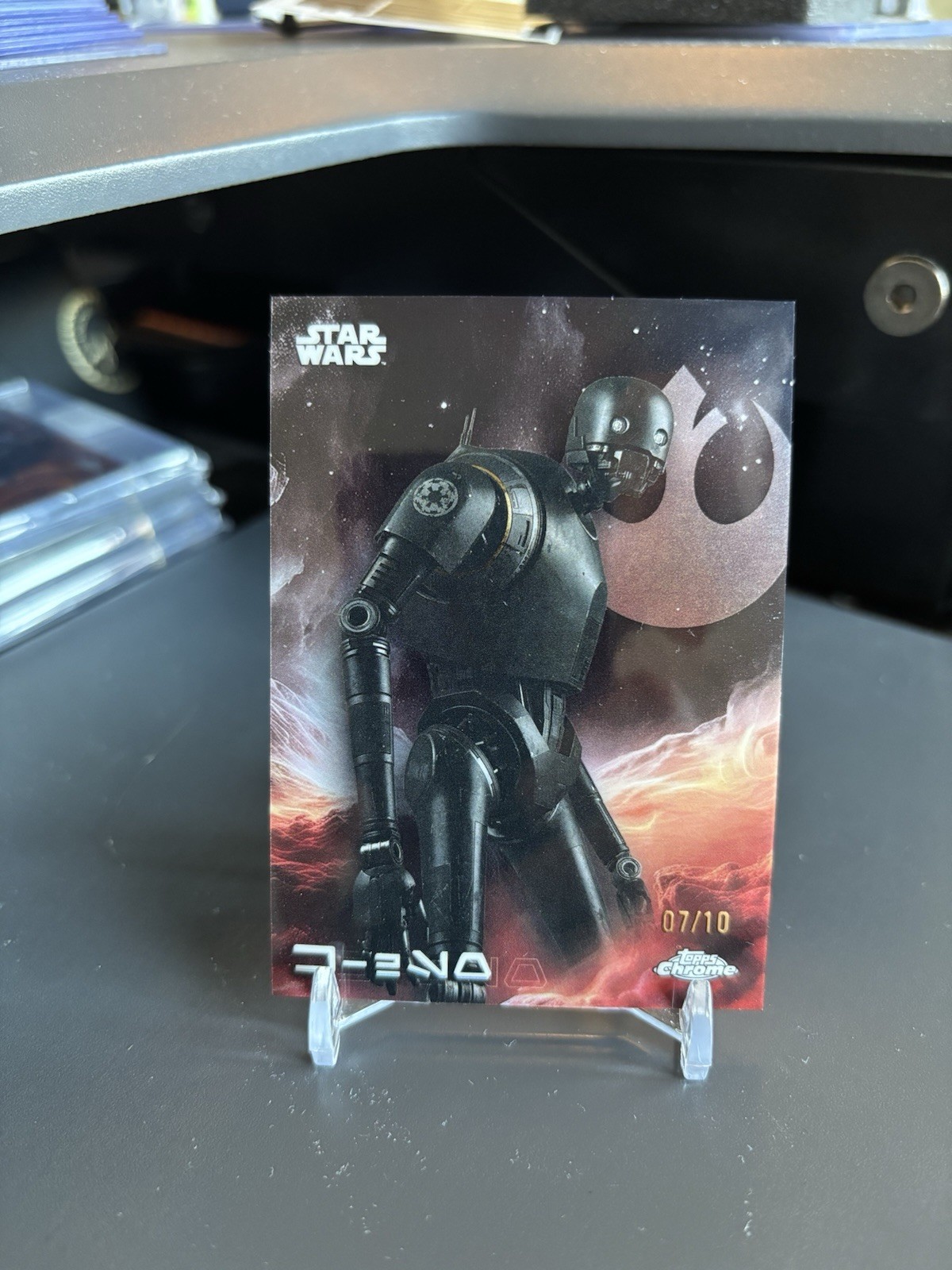 2025 Topps Chrome Star Wars K-2SO Mustafar Black Refractor /10 Aurebesh AV-67