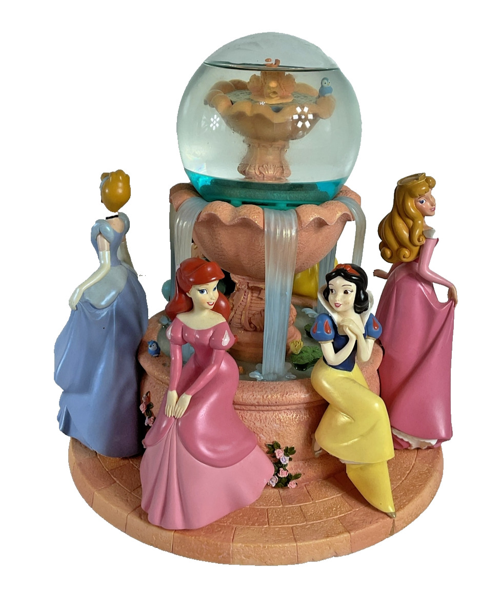 Princess Wishing Fountain Snow Globe Musical Disney Store Exclusive RARE HTF