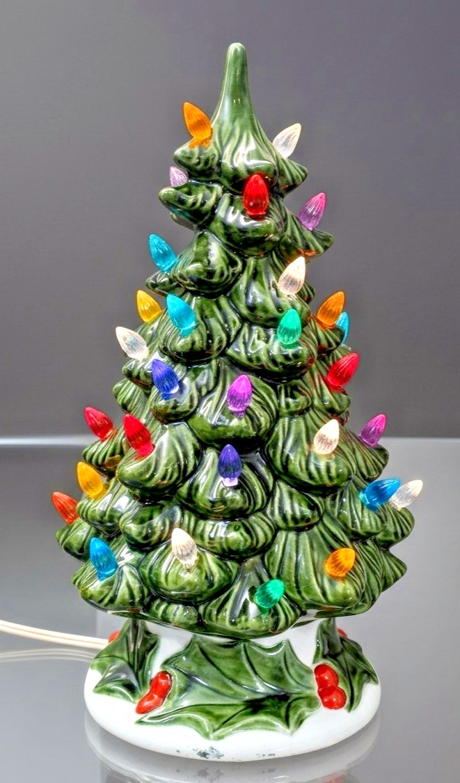 ‘79 Holland Mold Ceramic Christmas Tree w/RARE White Base/Holly 12.5” MINT 10