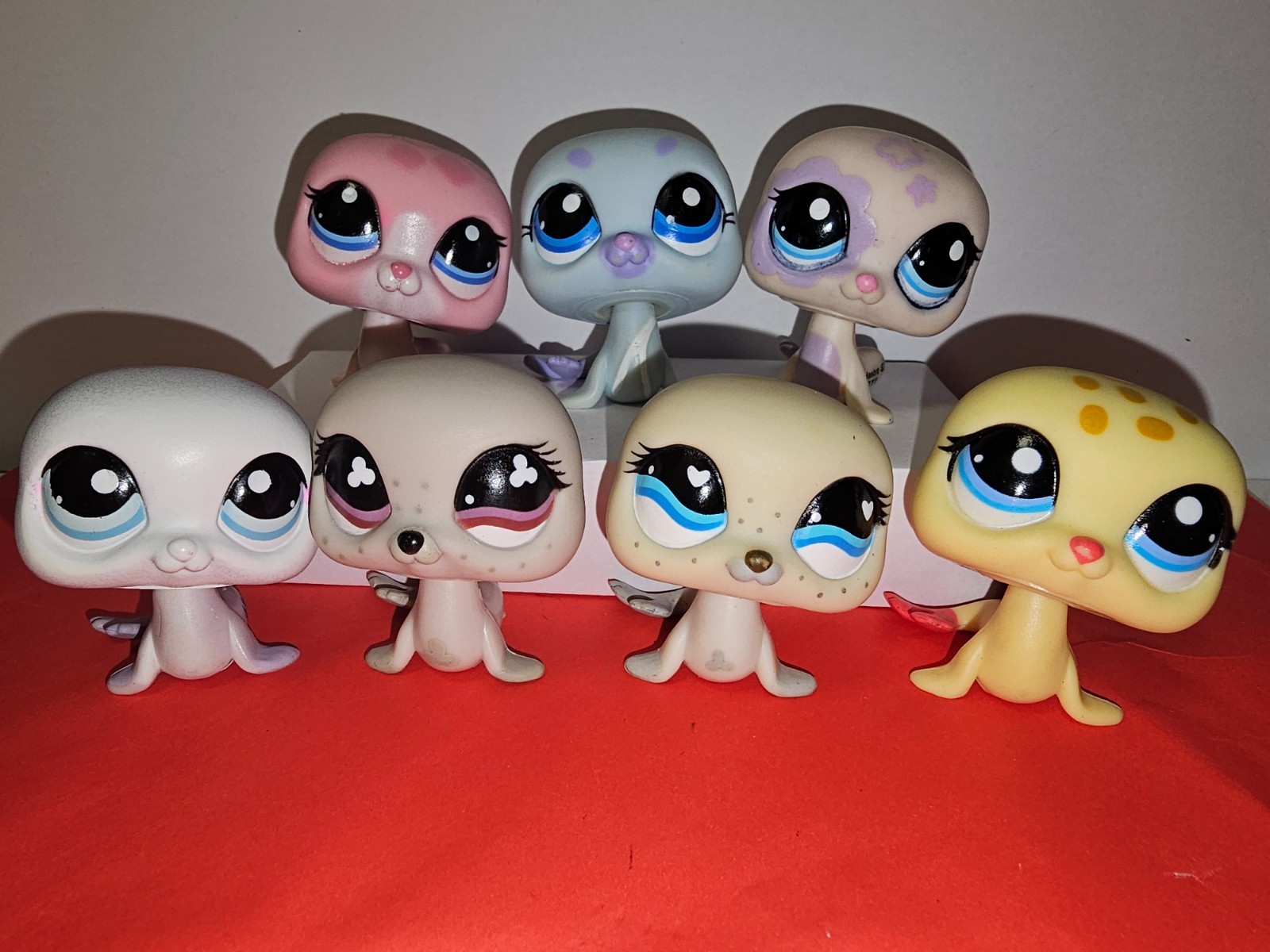 Authentic Littlest Pet Shop Lot Seal #1076 #616 #555 #1732 #2239 #1561 #2523 LPS