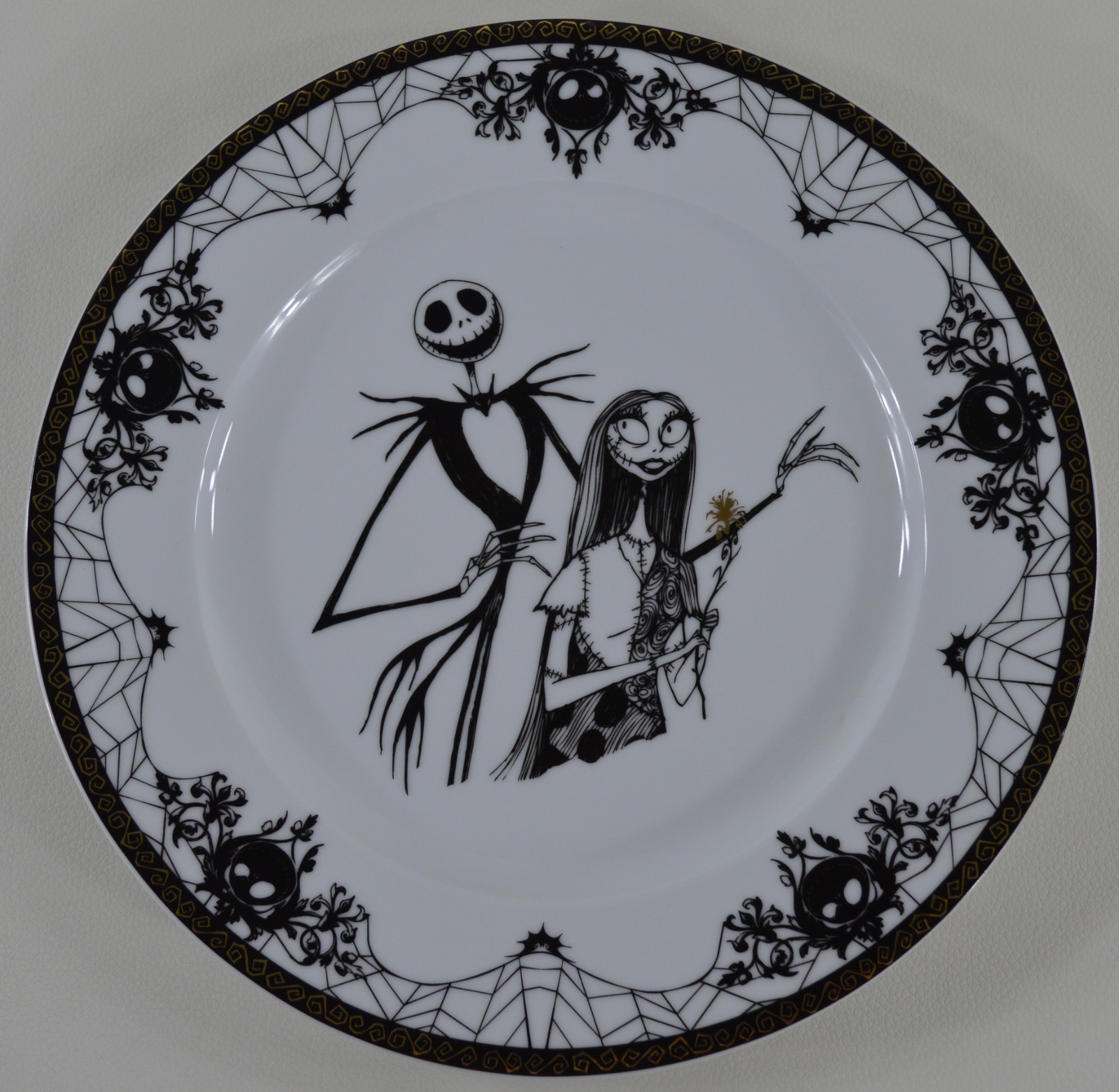Nightmare Before Christmas JACK & SALLY Large Dinner Plate Gold Rim Gothic Nightmare Before Christmas JACK & SALLY Large Dinner Plate Gold Rim Gothic