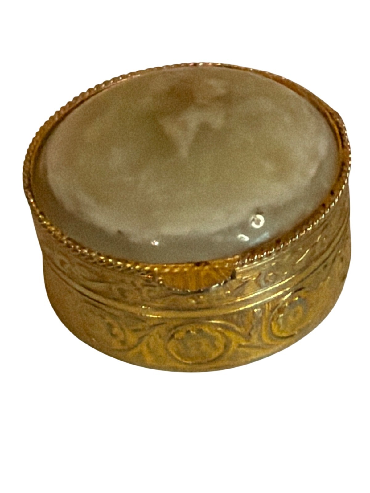 Vintage Pale Cream Stone Cabochon Pill Box 1.25\
