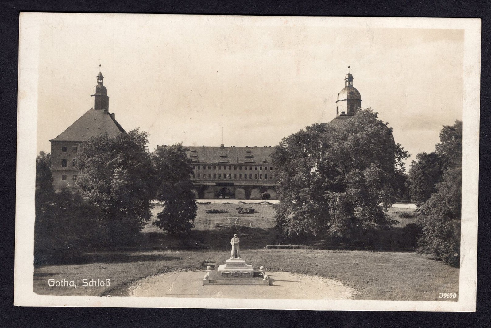 Postcard Gotha, castle expired 1926