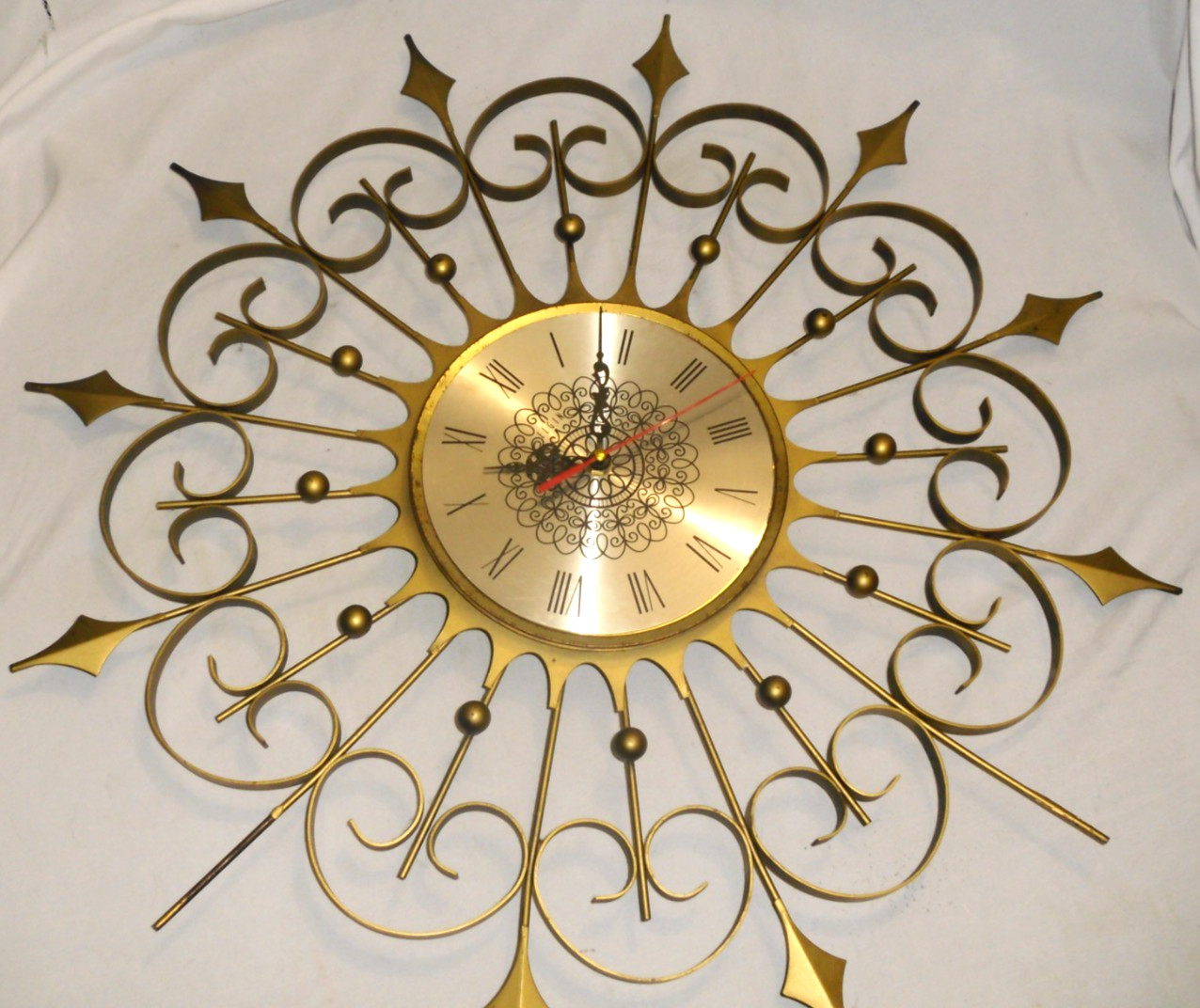 Vintage MCM Elgin Wrought Iron Metal Atomic Starburst Wall Clock 24