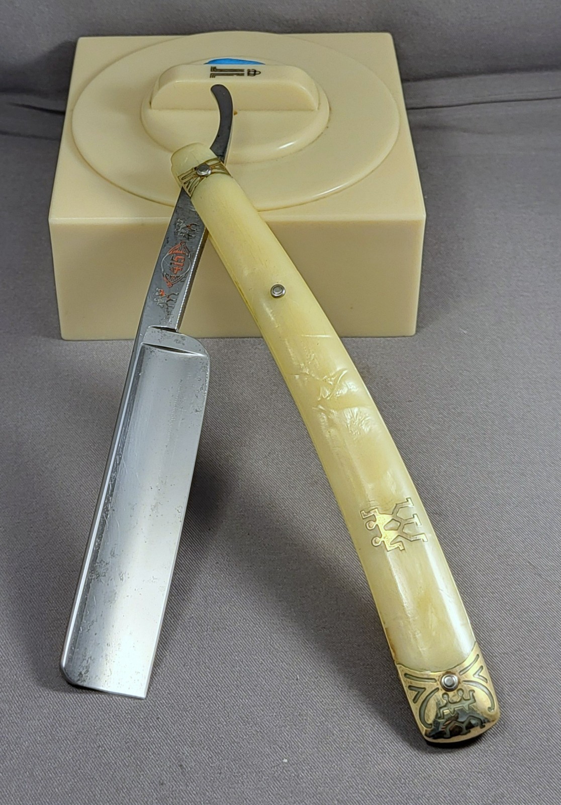 Vintage Restored J.A. Henckels - TWIN - 415 - Straight Razor Shave Ready