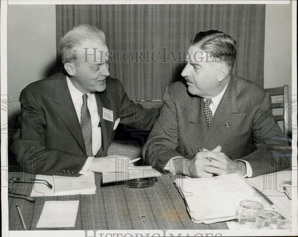 1955 Press Photo Paul M. Butler and Neil Staebler discuss party organization, IL