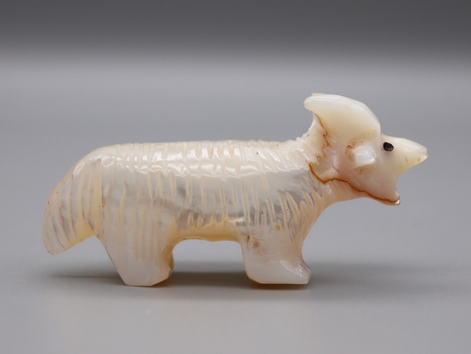 Mary Tsikewa (d) Mother-of-Pearl Zuni Goat Fetish
