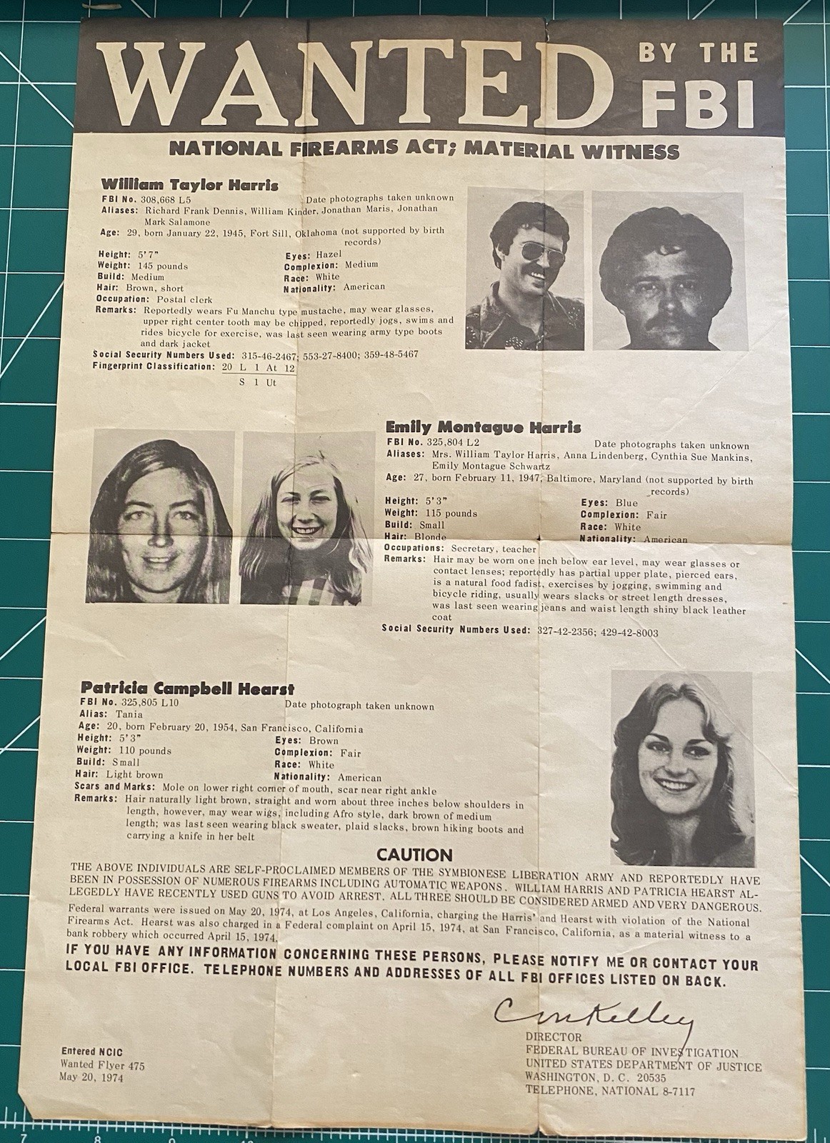Historic Authentic 1974 PATTY HEARST FBI Wanted Poster VTG Original Owner SLA