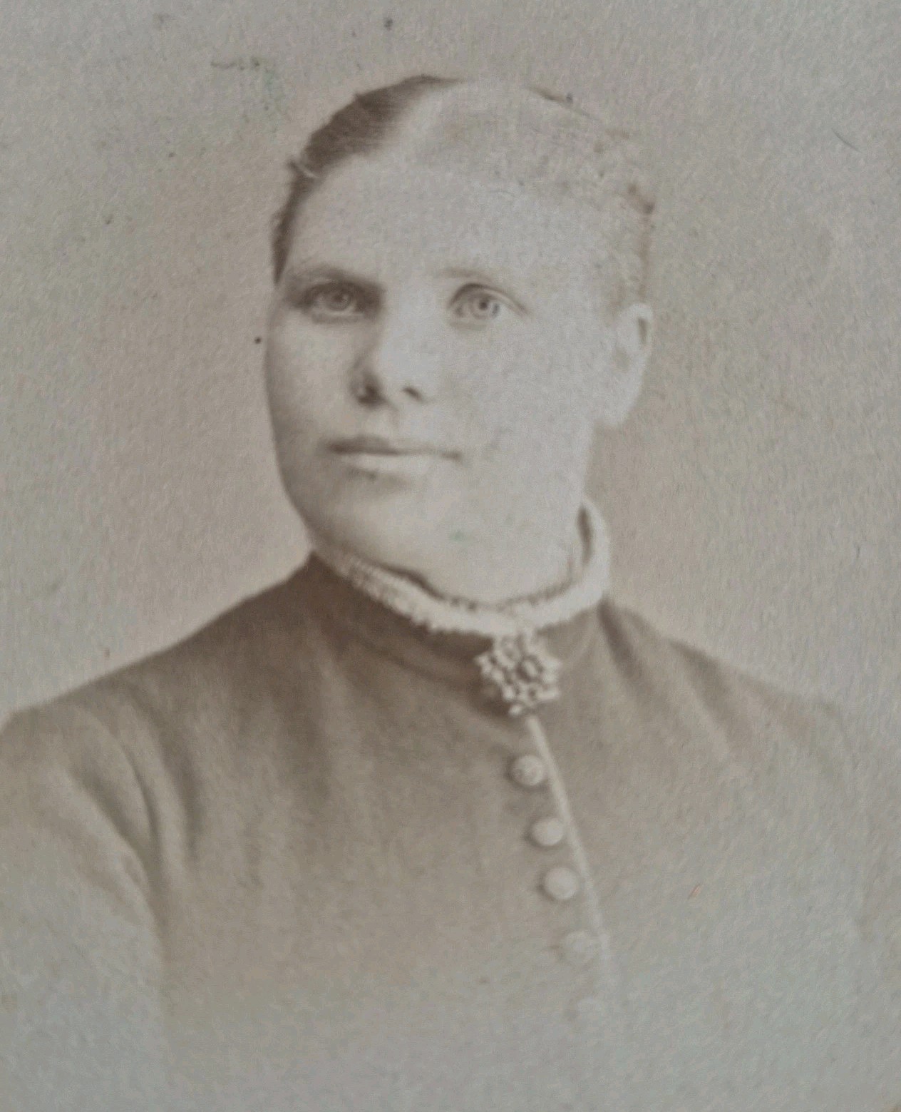 Antique CDV Photograph Victorian Woman In Gefle / Gavle Sweden c1896-1902