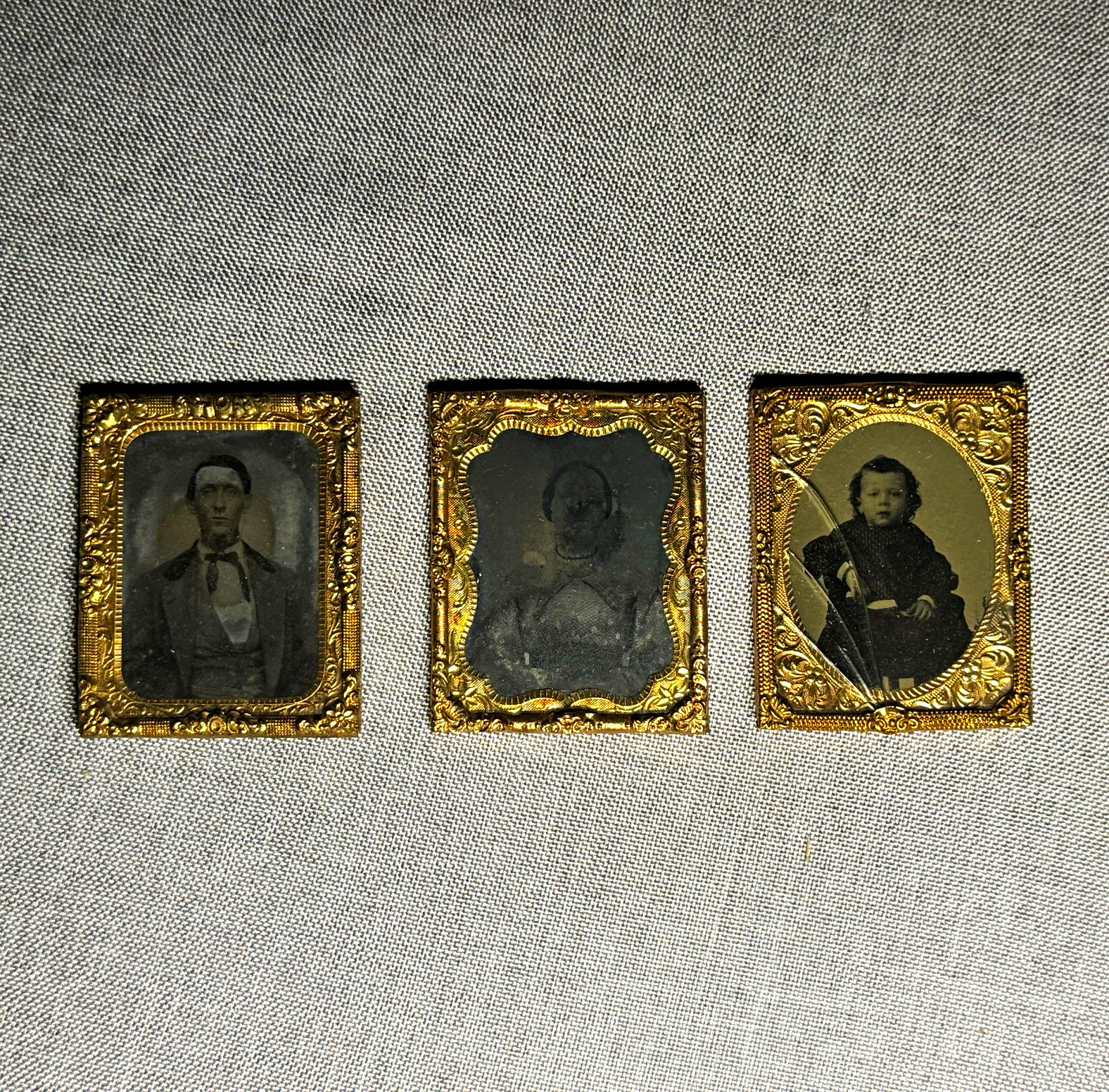 Lot of 3 Antique Daguerreotype Tintype Portraits Tiny Metal Frames 1800s