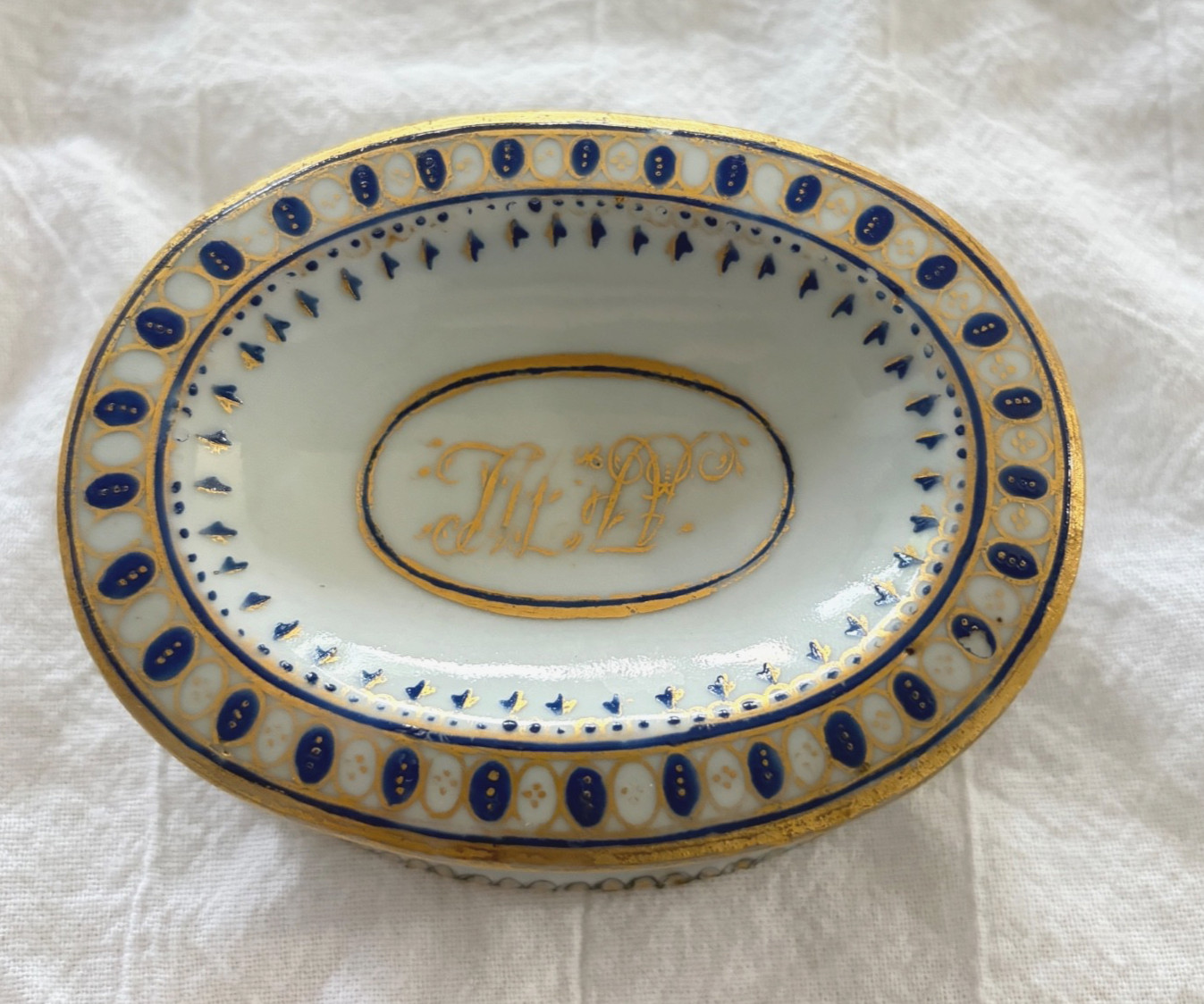 Antique 18thC Chinese Export Porcelain Trencher Salt Cobalt Gilt Armorial Mono