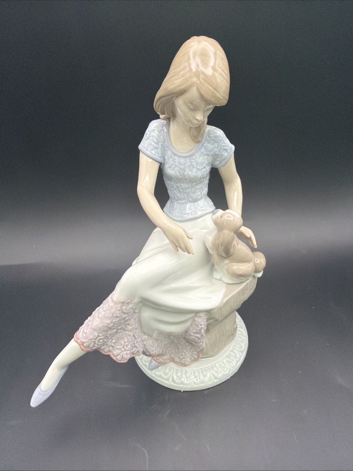 Lladro Vintage 1990 Picture Perfect Porcelain Figurine #7612