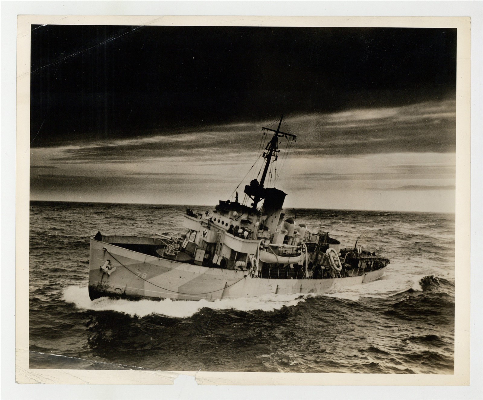 US Coast Guard Fighting Ship 1944 Atlantic Campaign Type 1 Photo WWII J15603