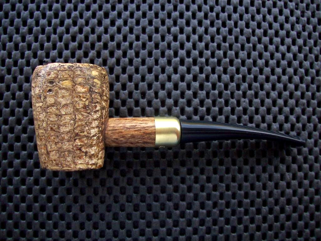 Missouri Meerschaum Corn Cob Pipe Washington Rob Roy Bent Black Stem