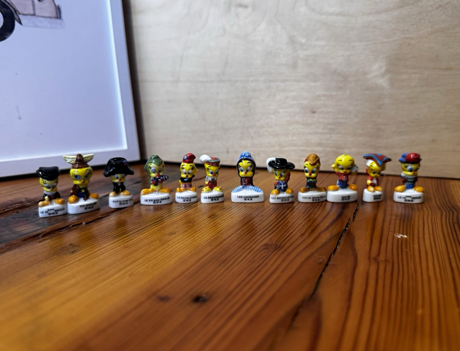 Tweety Looney Tunes Warner Bros. Ceramic Mini Figurines  French feves Set 12