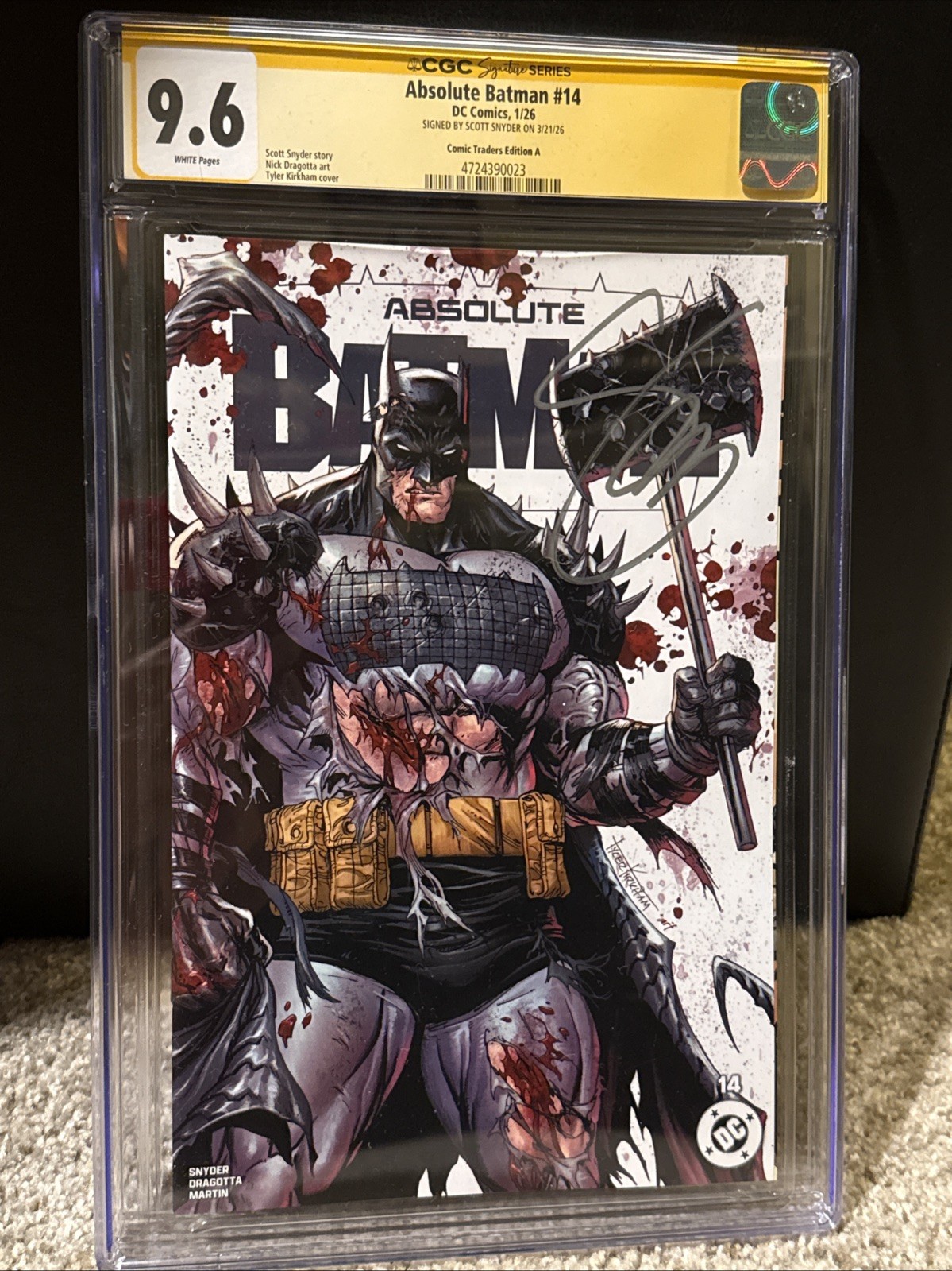 Absolute Batman #14 CGC 9.6 Auto Scott Snyder Battle Damage, Kirkham Cover