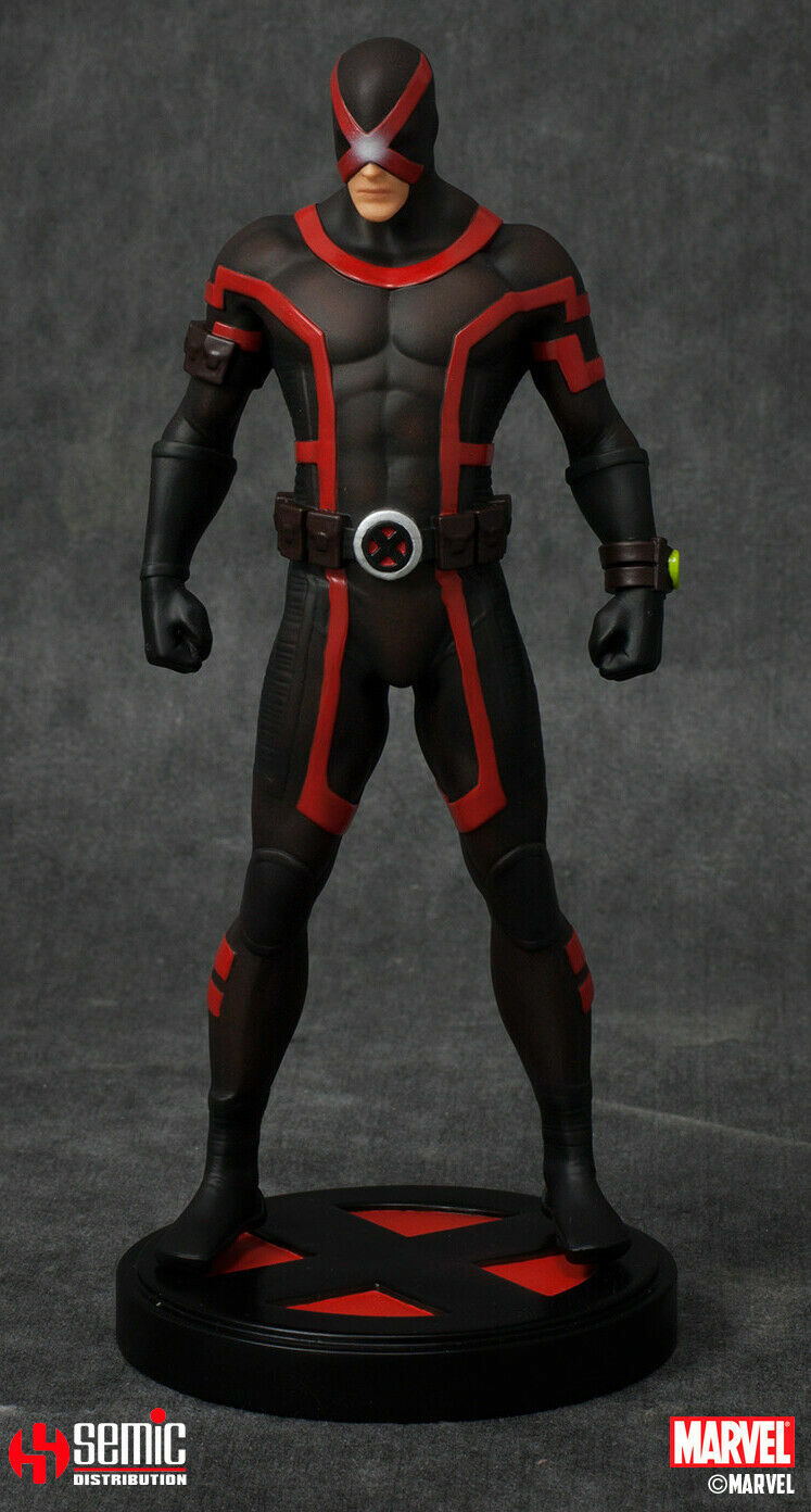 Extremely Rare Marvel Cyclops Standing Figurine Statue