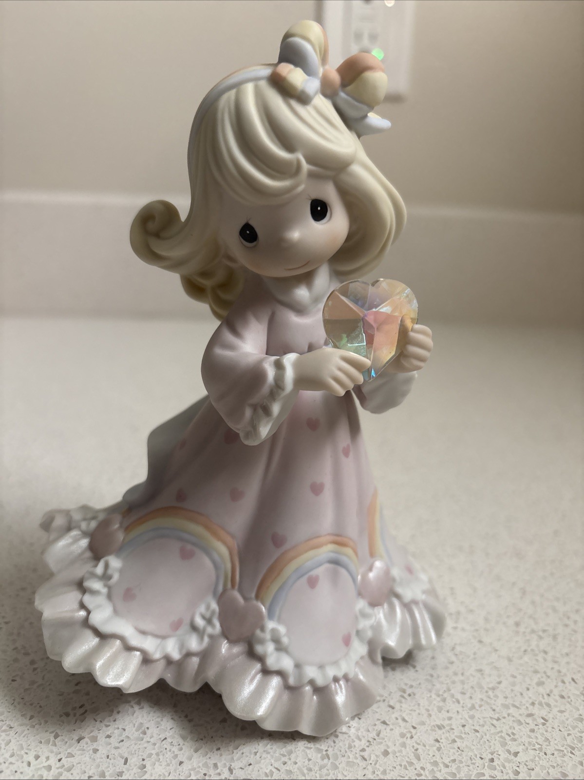 Precious Moments LOVE IS THE COLOR OF RAINBOWS 120106 Limited Ed 2004 crystal