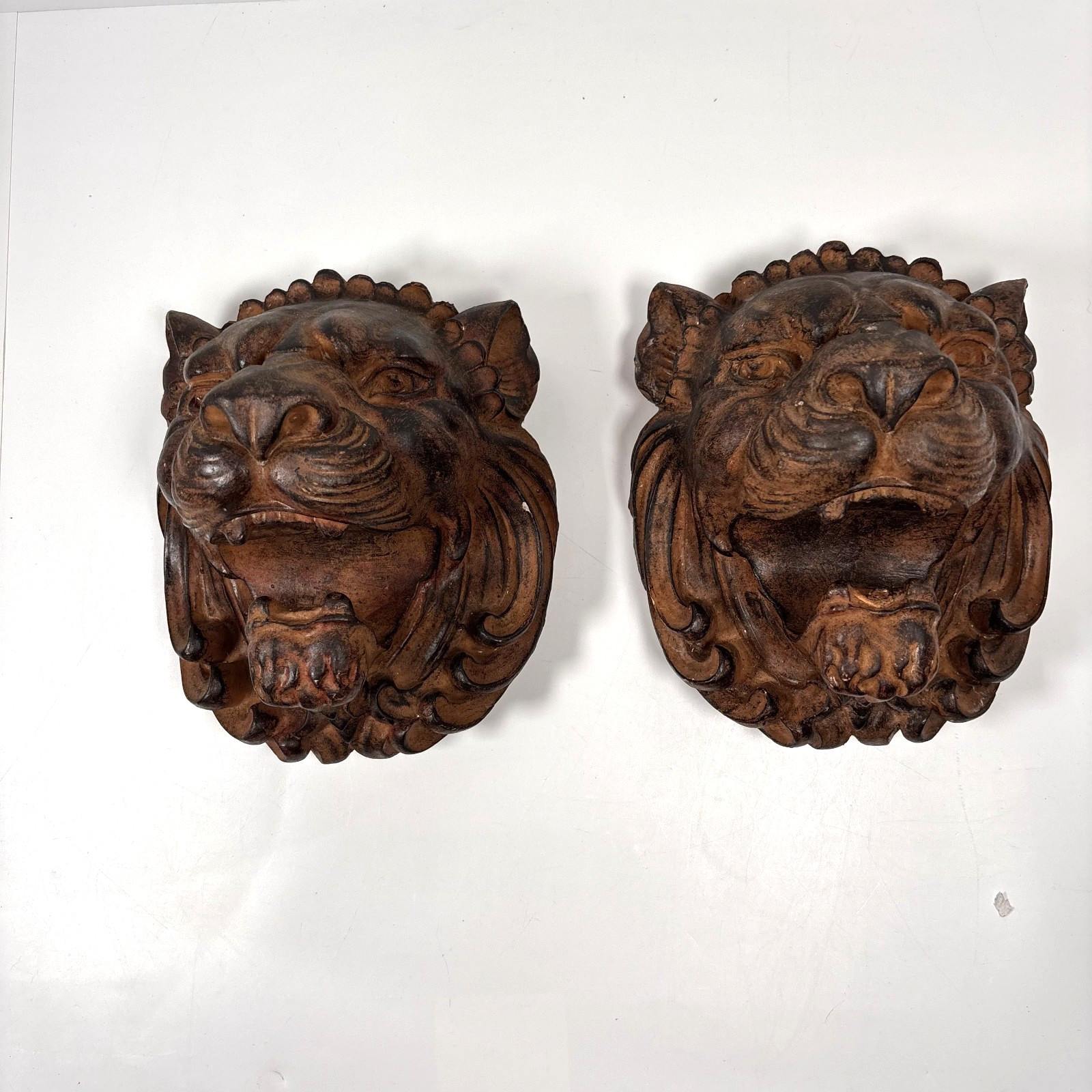Set of Rustic Roaring Lion Head Resin Decorative Wall Plaque 8