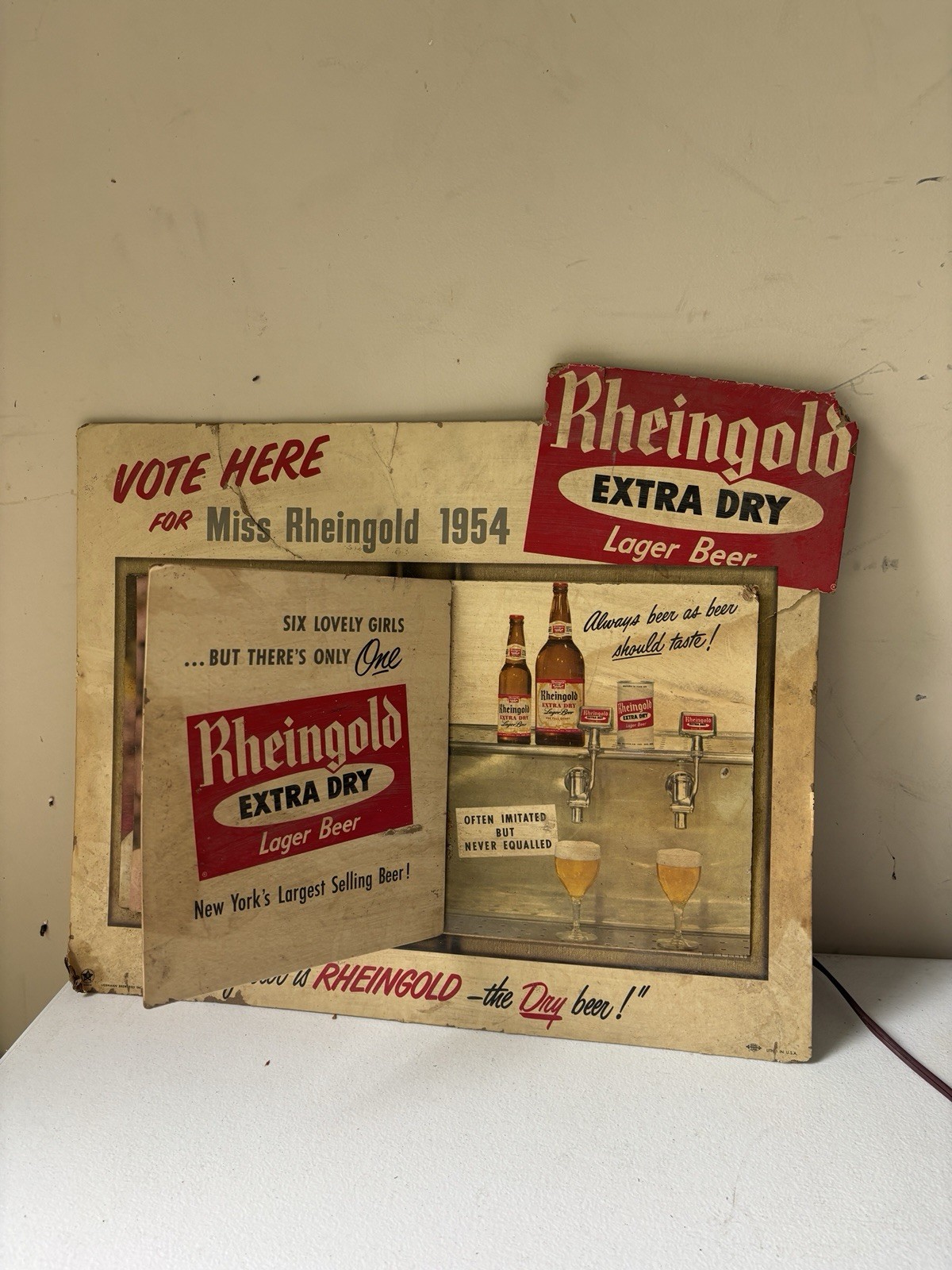 VINTAGE VOTE FOR MISS RHEINGOLD 1953 - ELECTRIC MOTION DIE CUT ADVERTISING SIGN