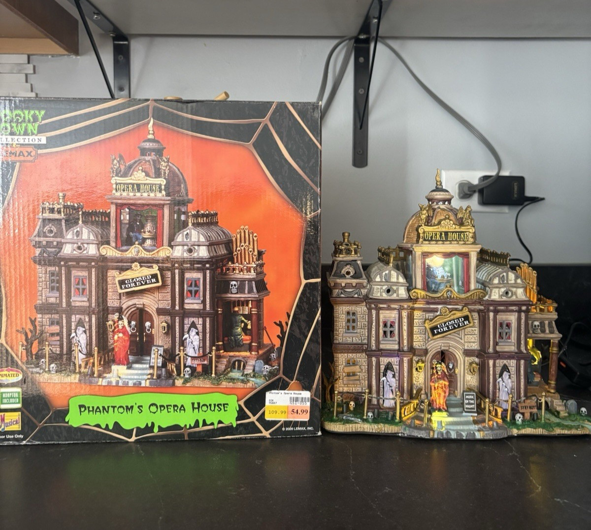 Lemax PHANTOM'S OPERA HOUSE Spooky Town Haunted Halloween Village Retired Read