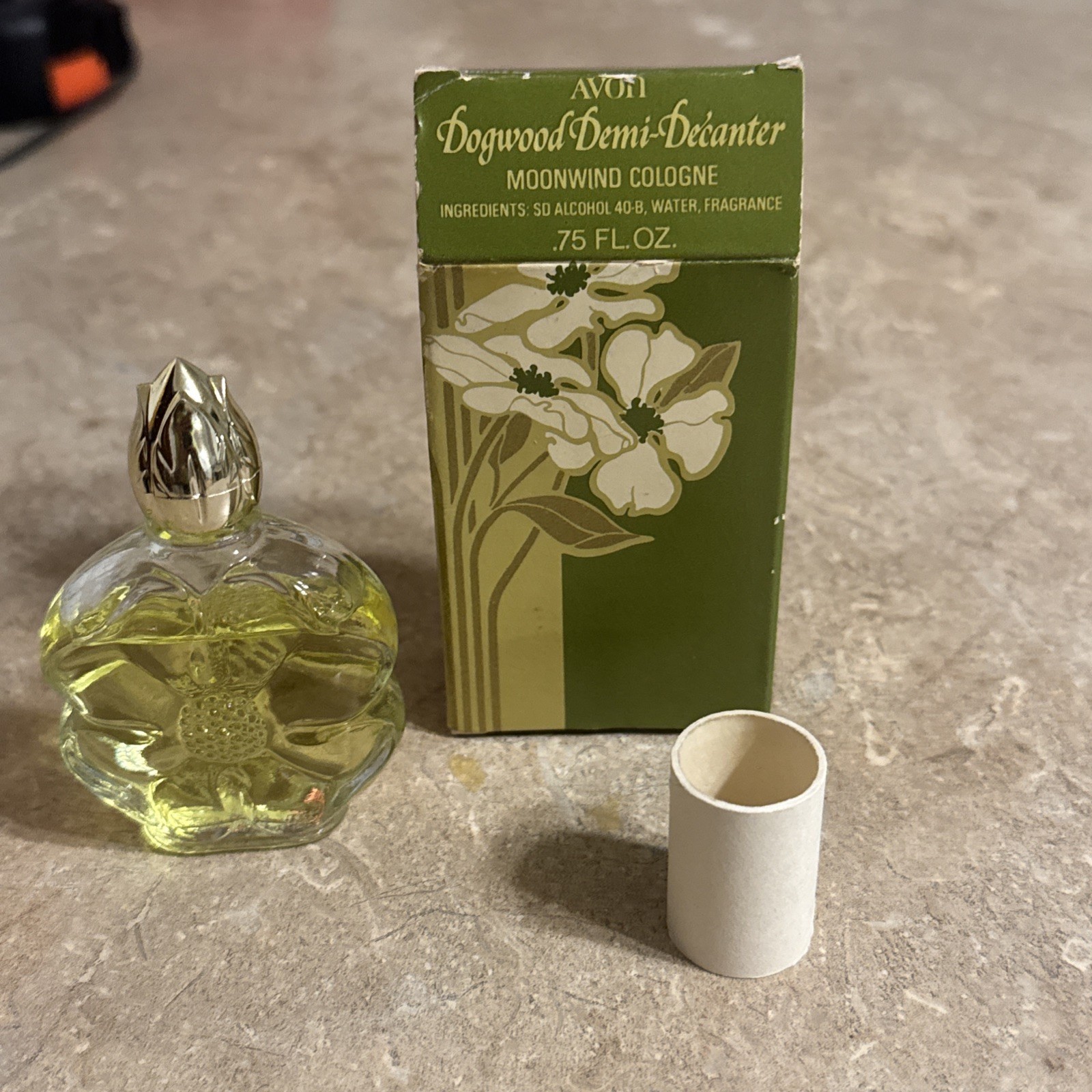 Vintage 1970s Avon Dogwood Demi-Decanter Moonwind Cologne .75 oz Original Box