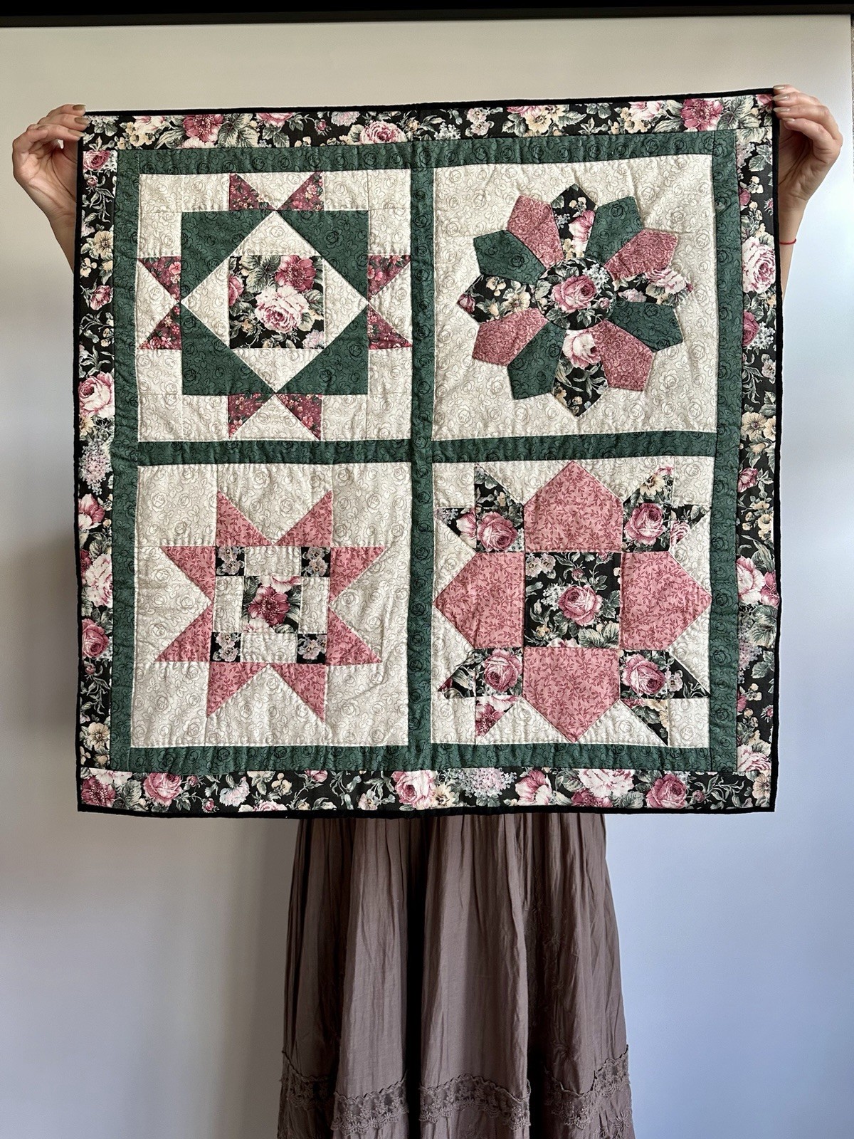 Vintage Handmade Patchwork Quilt Wall Hanging Table Topper Floral Star 30x30 Art