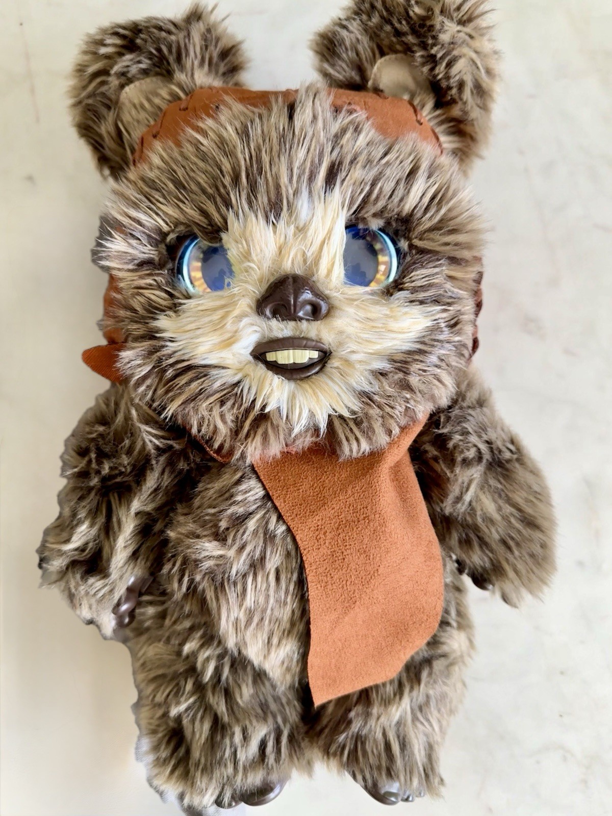 🔥 Star Wars Galaxy’s Edge - EWOK - BATUU ADVENTURE BUDDY - Interactive Toy💥