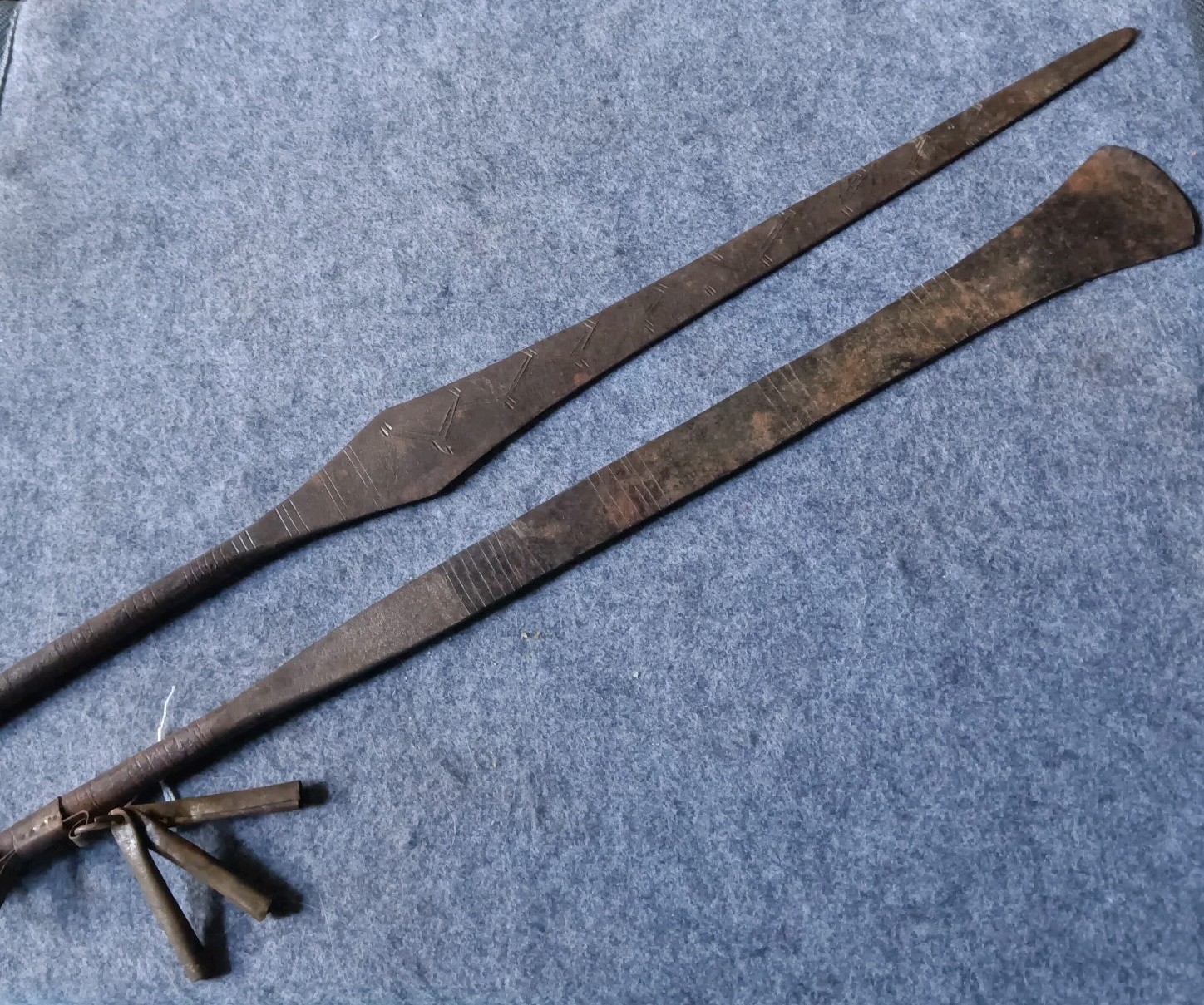 VINTAGE  AFRICAN?  SPEAR HEADS Set Of Two Hunting Tool