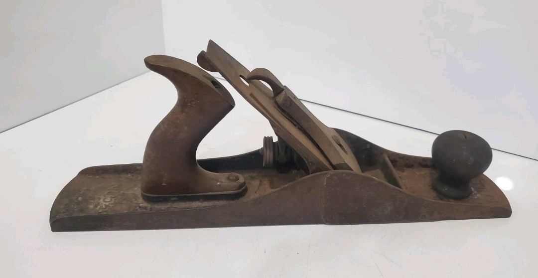 Vintage Stanley Bailey No.5 1/2 Corrugated Bottom Wood Plane 1902 Rusty 