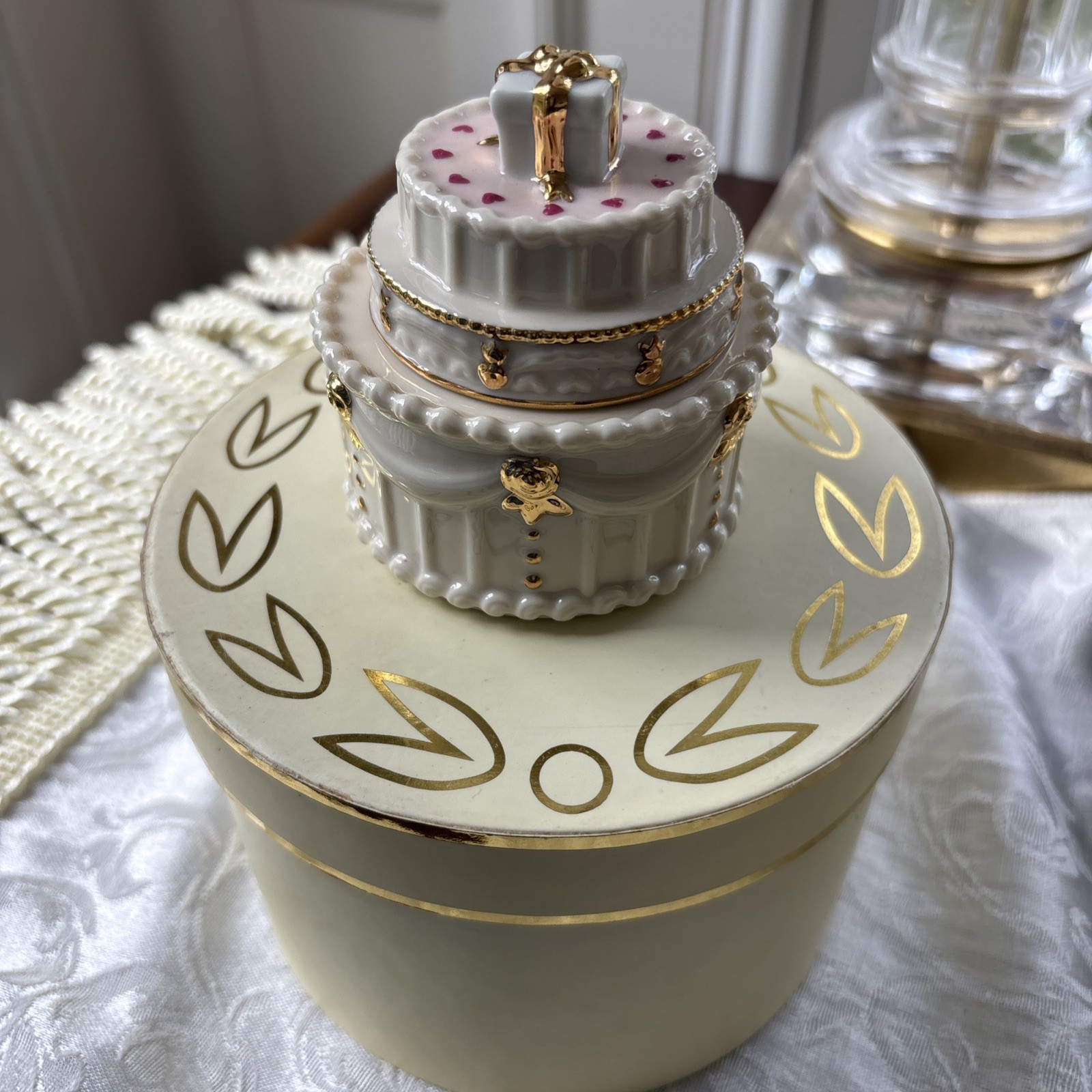 LENOX Bone China BIRTHDAY WISH CAKE TRINKET BoX SENTIMENTS COLLECTION NEW in BoX