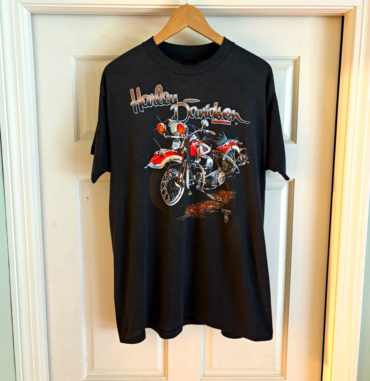 Vintage 80’s Harley Davidson 3D Emblem Motorcycle Tee Size XL 1989