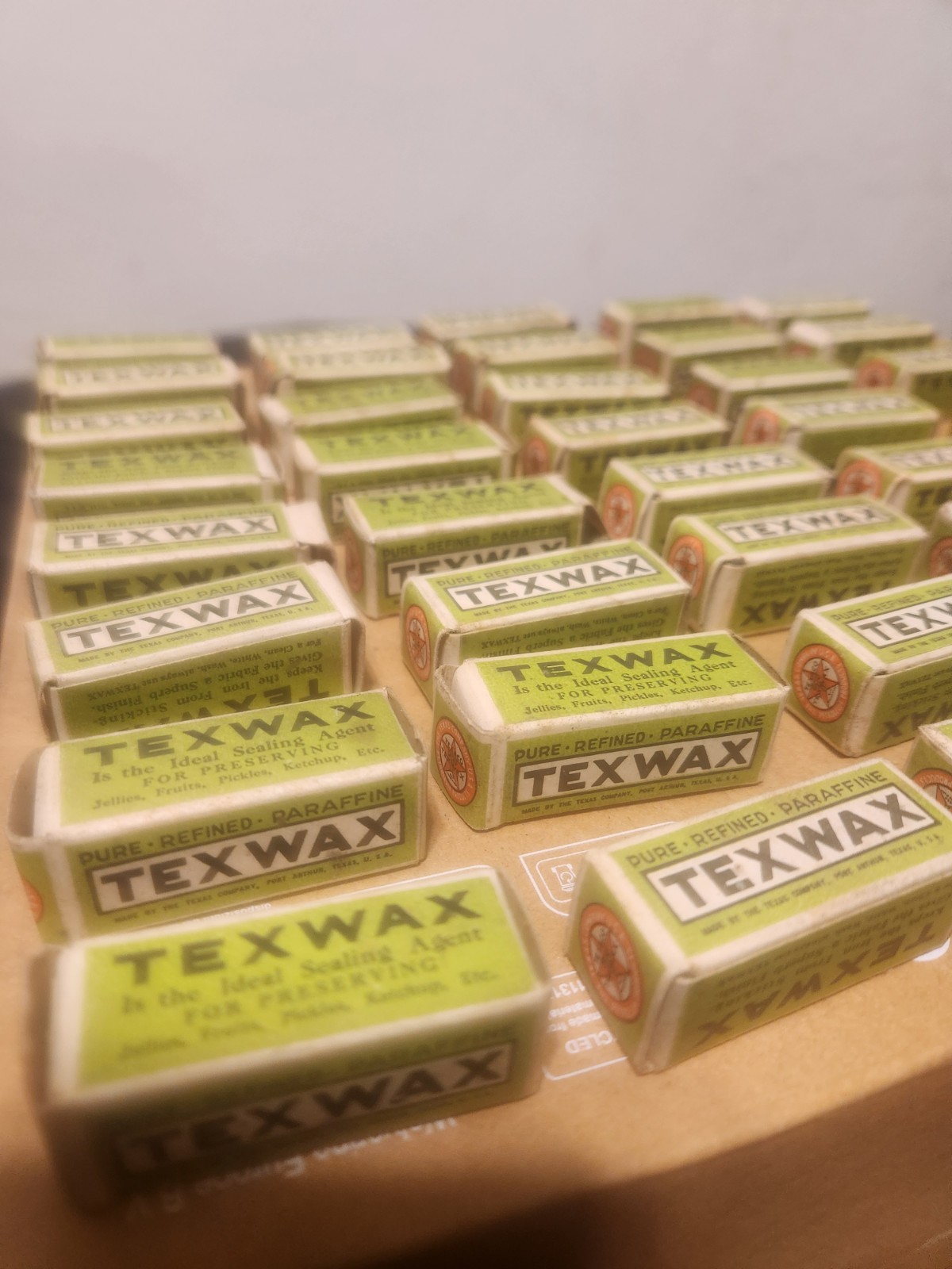42 TEXACO OIL COMPANY TEXWAX  LOGO NOS NEVER USED 2
