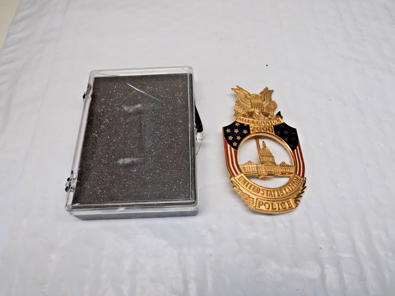 Vintage Obsolete United States Capitol Police Collinson 2000 Millennium Badge