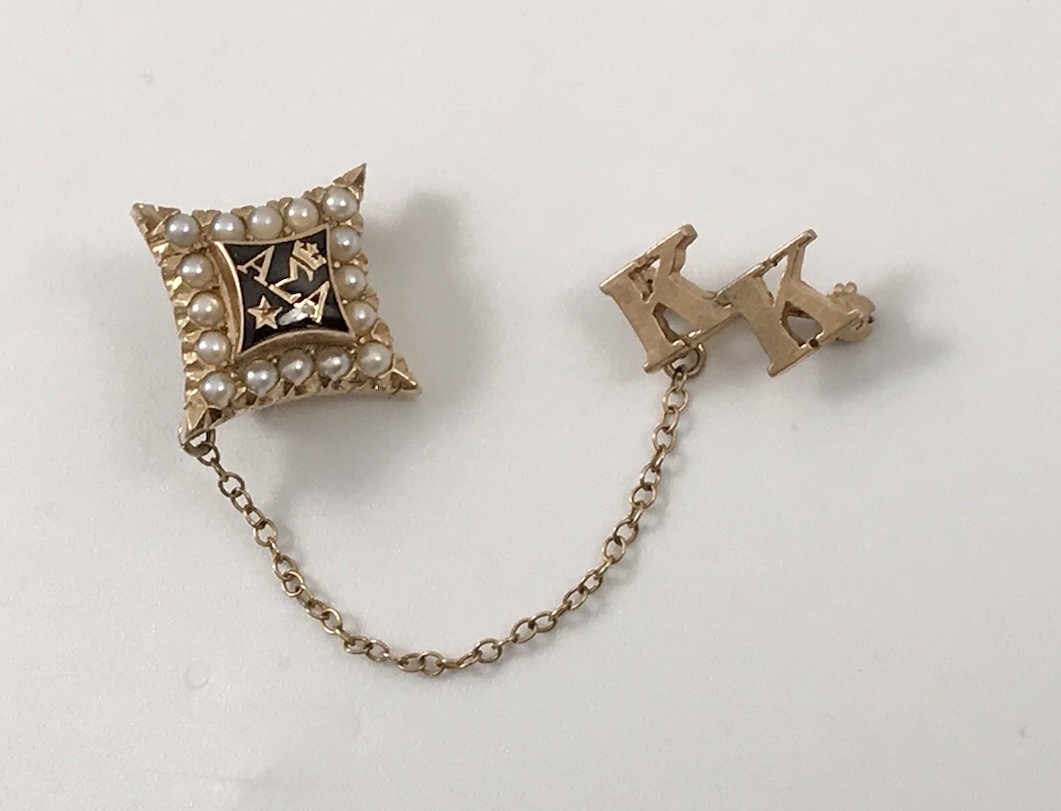 Vintage 10k Gold Alpha Sigma Alpha Sorority Badge Pearl Pin 406 KK