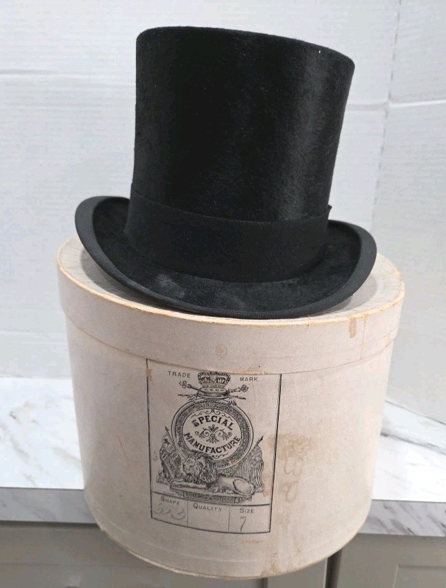 Rare Antique HONI SOIT QUI MAL Y PENSE Silk Top Hat W/ Box Large Royal Order 