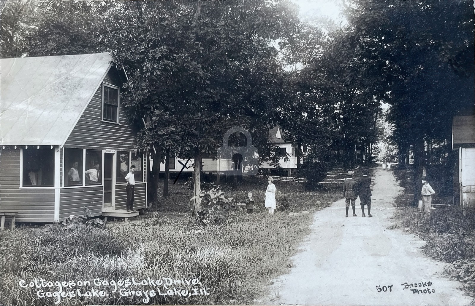 H.B. Brooks Cottages on Gages Lake nr Grayslake IL Lake County RPPC COPY