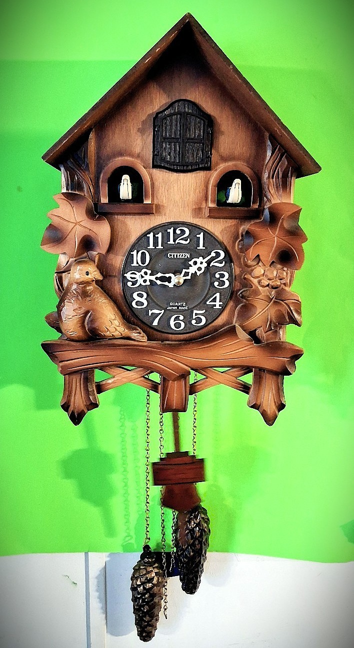 Citizen Quartz Cuckoo Clock w/ 3 Moving Cuckoo Birds