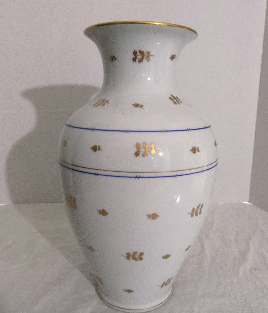 VTG Herend Hungary 7001 BAT Batthyany Blue Gold Fine Porcelain Vase 12.5