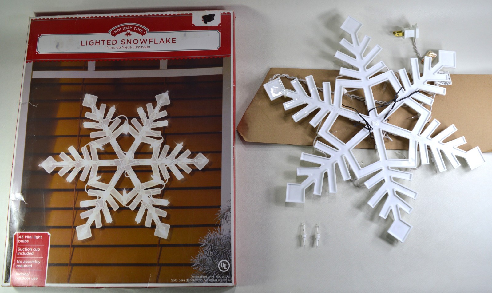 Christmas Snowflake Lighted Window Wall Hanging Sculpture Indoor/Outdoor Vintage Christmas Snowflake Lighted Window Wall Hanging Sculpture Indoor/Outdoor Vintage