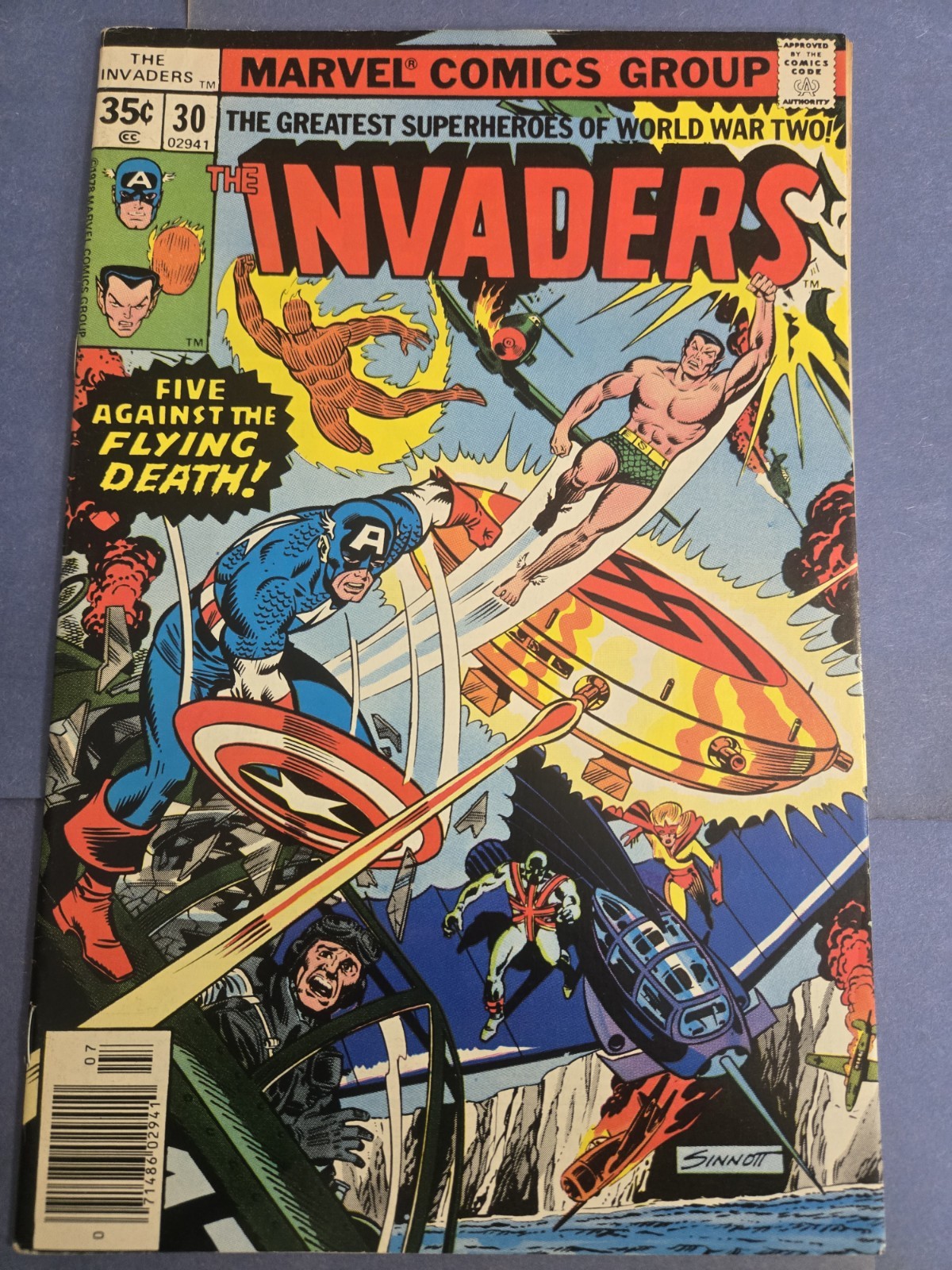 MARVEL COMICS - THE INVADERS - VOLUME 1 - # 30 - JUL 1978 - BRONZE AGE