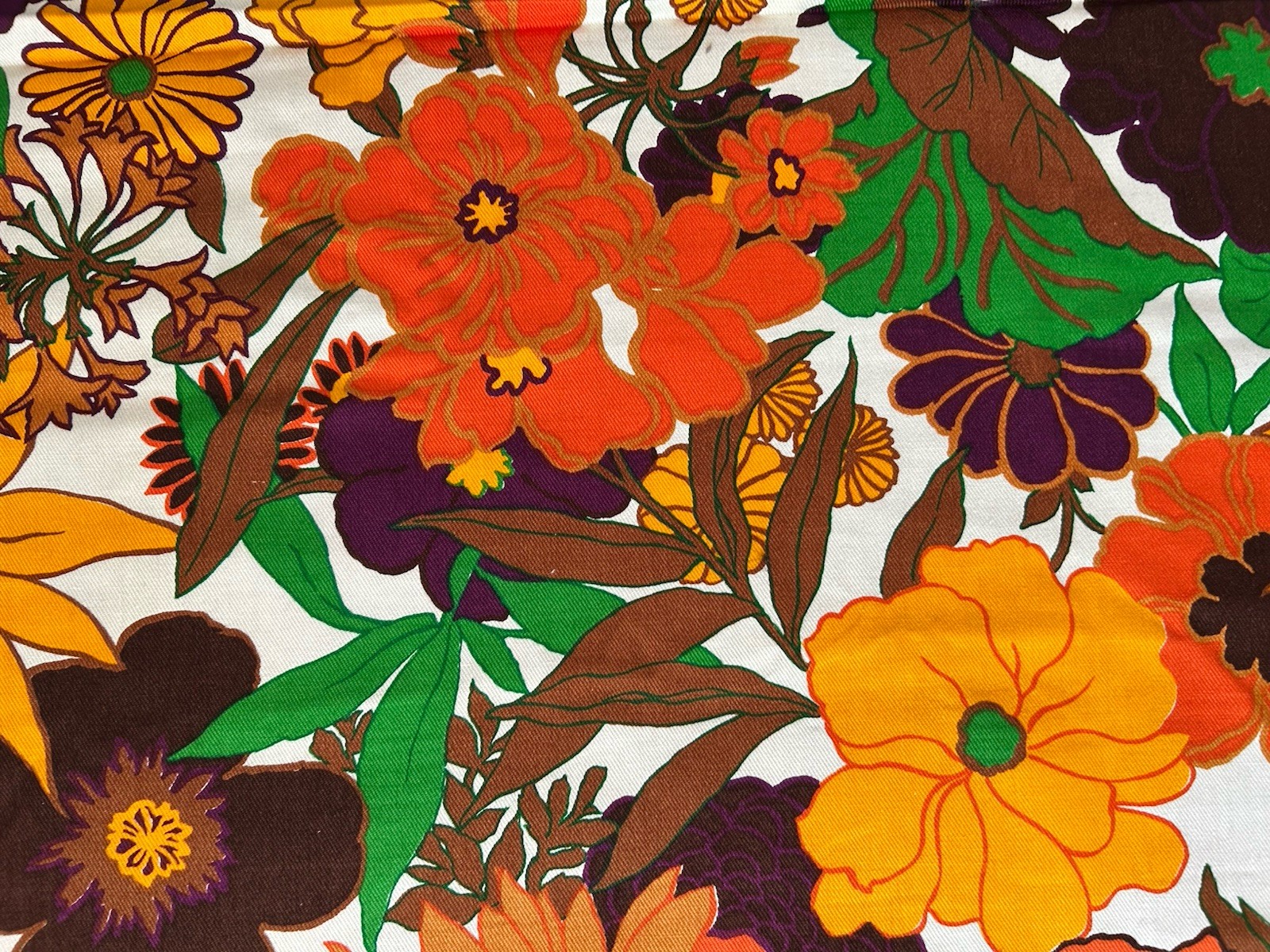 Vintage Fabric Mod Groovy Flower Power 48\