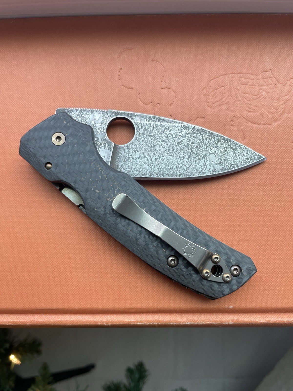 CUSTOM Spyderco Shaman S90V “The Legend”￼- Holographic Etch, Aramis CF Scales