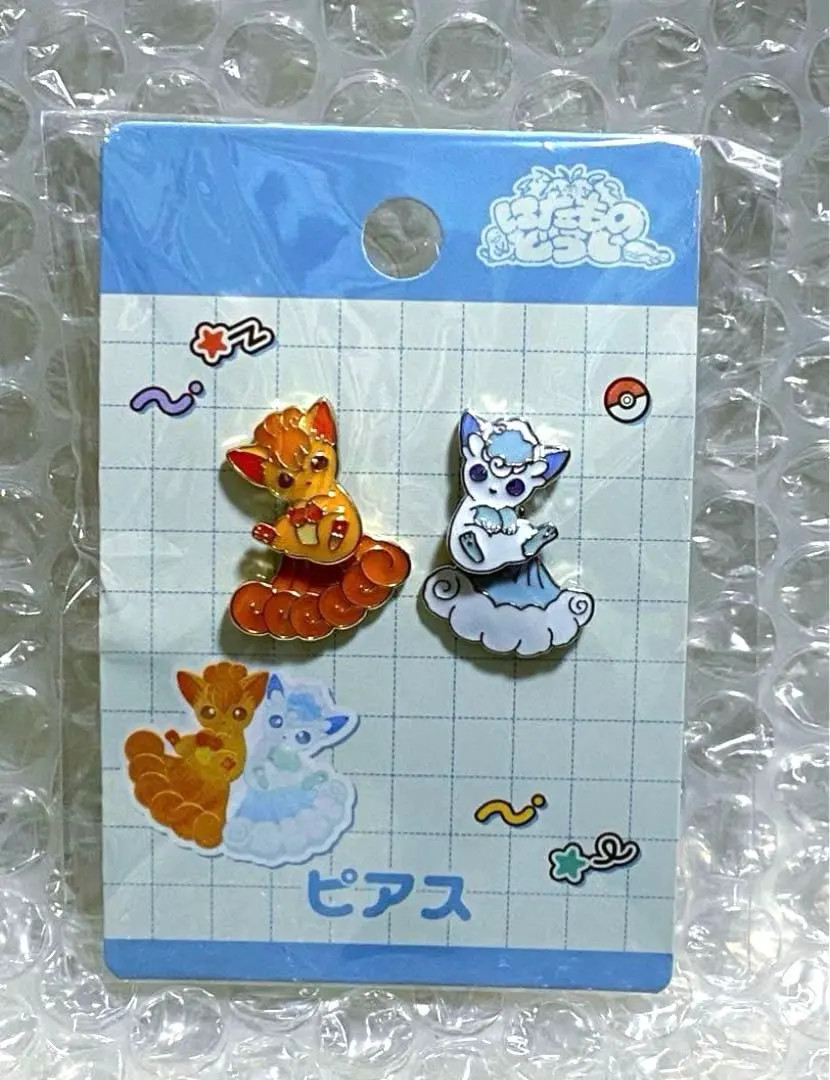 Pokemon Center original Earrings Nitamono Doushi Vulpix & Alolan Vulpix